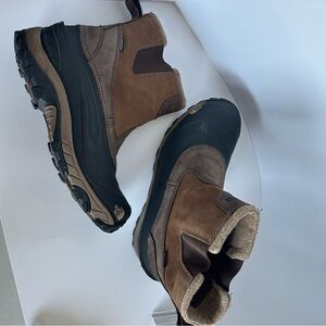 The north face chilkat li pull on men’s boots